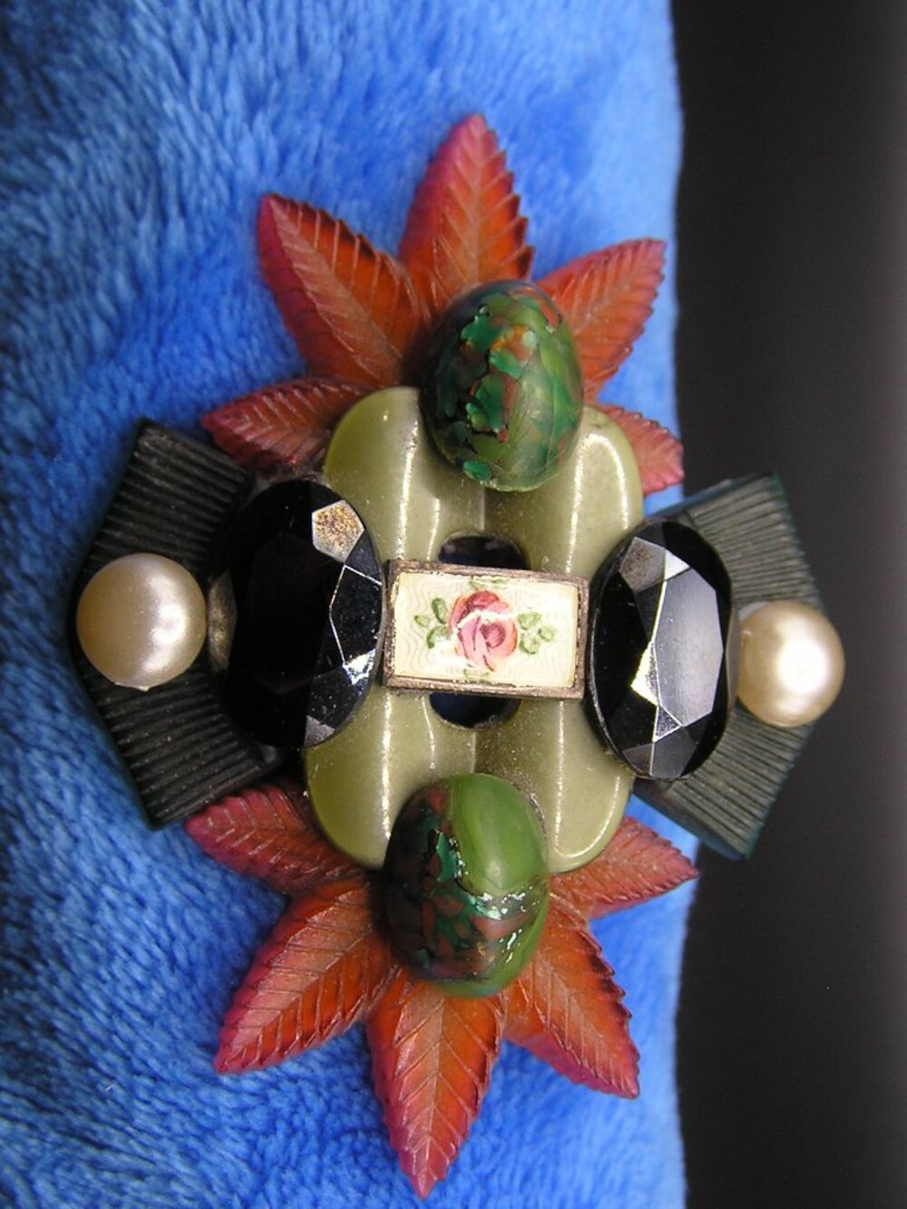 Vintage Art Deco Style Costume Brooch
